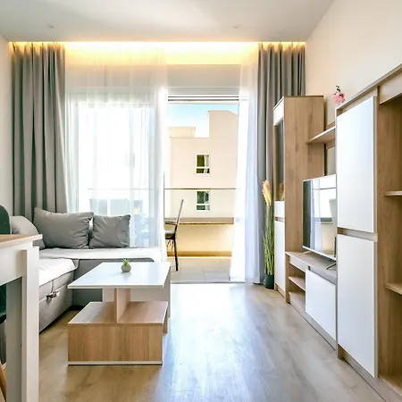 Elegant Daire Makarska