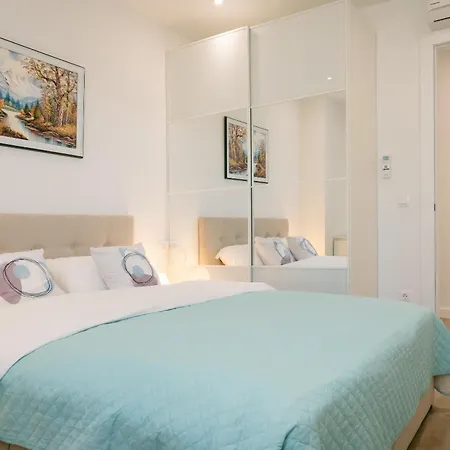 Elegant Daire Makarska